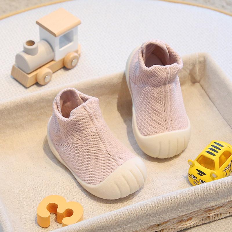 New Autumn/Winter Mid-Calf Non-Slip Baby Walking Socks - Korean Style, Anti-Drop Design for Toddlers