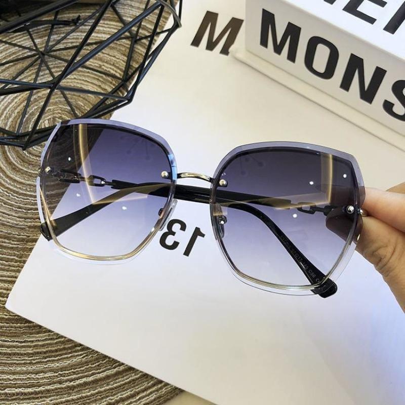 Non-polarized Vintage Square Sunglasses Woman Classic Retro Gradient Mirror Frameless Sun Glasses Female Fashion Rimless
