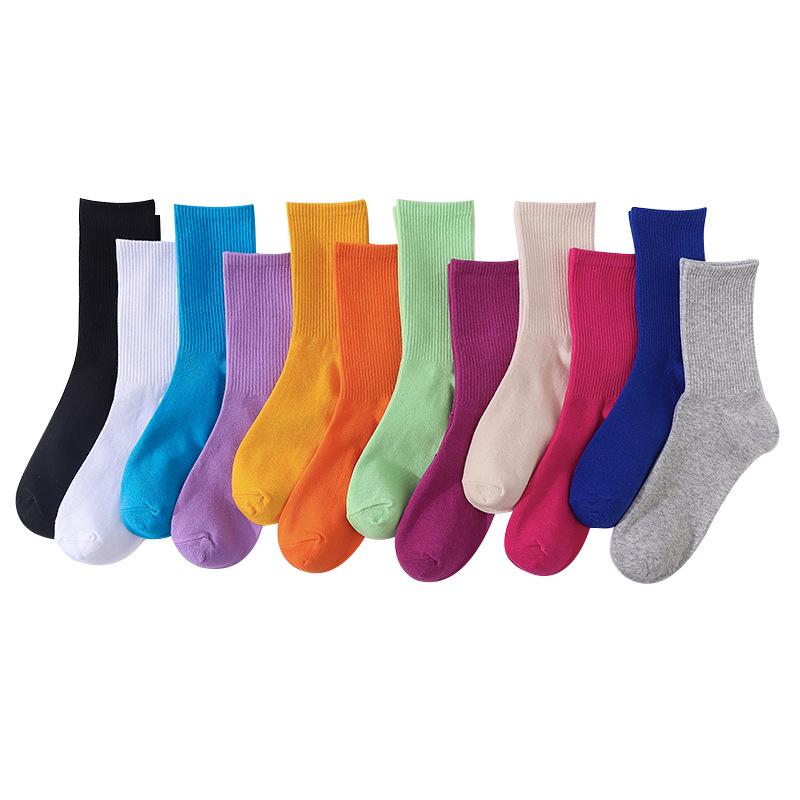 Bonbonfarbene Mid-Calf-Socken: Dünner Stil für Frühling, Sommer & Herbst, Unisex Kniehohe Baumwollsocken, Trendiger Paar-Look Reiner Schwarzer Slouch-Stil.