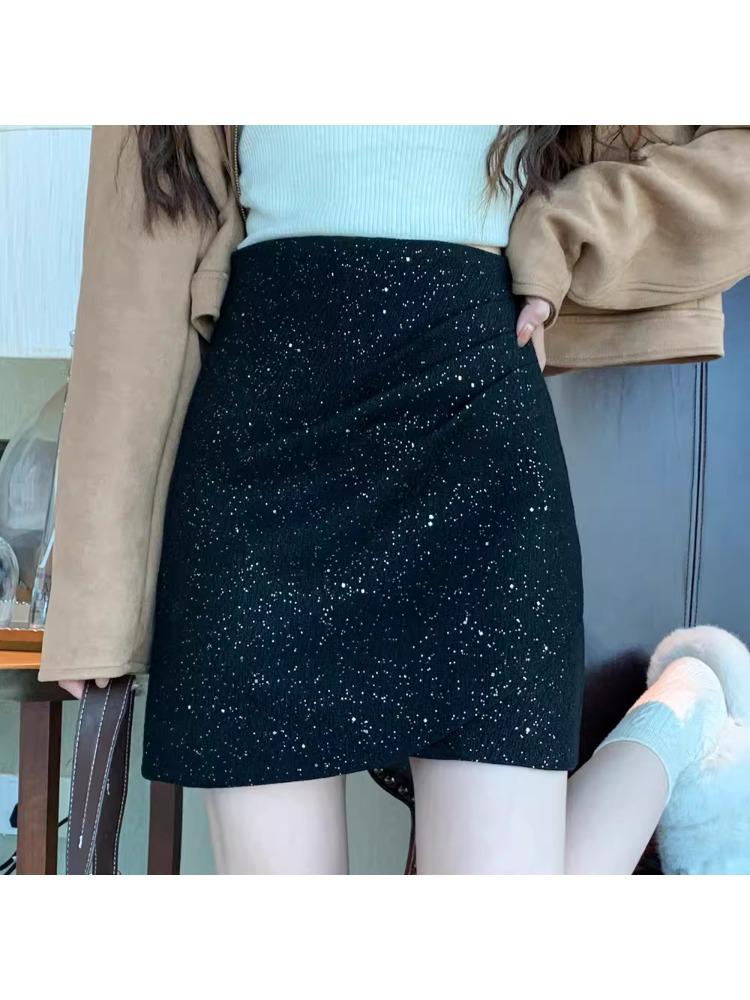 Irregular High-Waist Woolen A-Line Skirt for Plus Size Women - Autumn/Winter Hip-Hugging Short Skirt