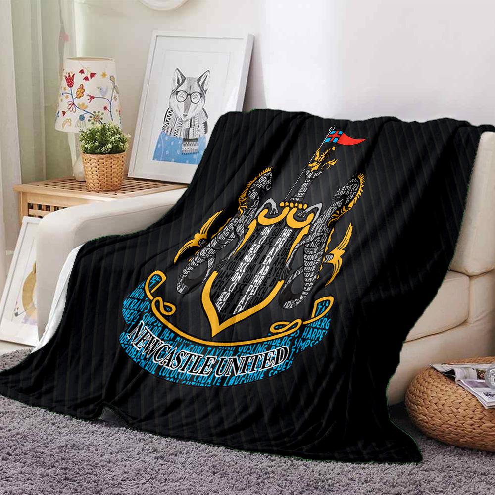 Coperta in Flanella con Stemma del Newcastle United, Poliestere Morbido, Design Moderno, Per Tutte le Stagioni, per Campeggio, Viaggi, Regali per le Feste o Compleanni