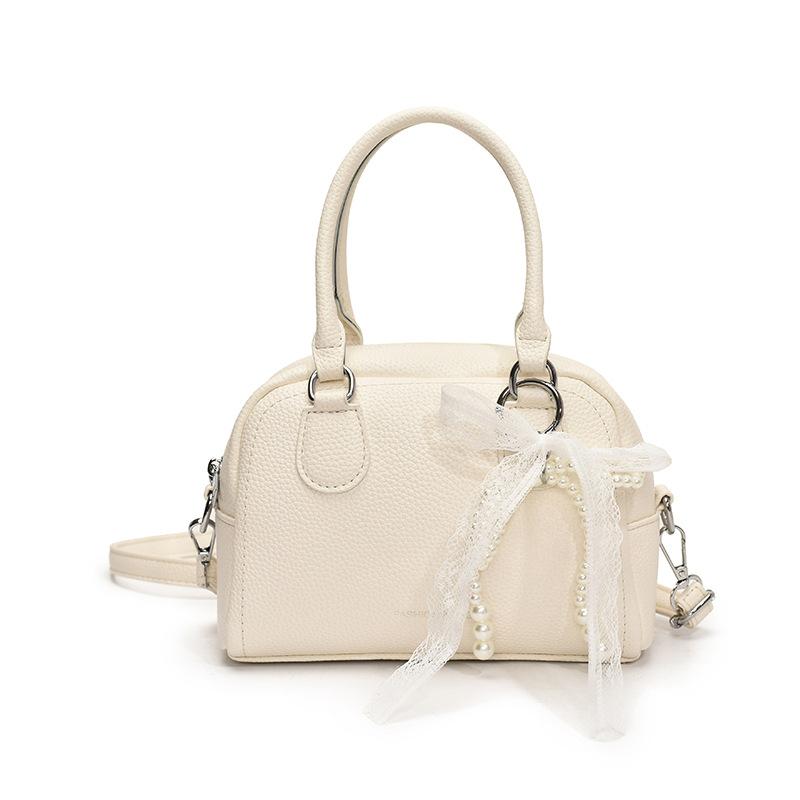 Small bag spring 2025 new temperament portable women's bag Korean version fashion high sense simple shoulder messenger bag