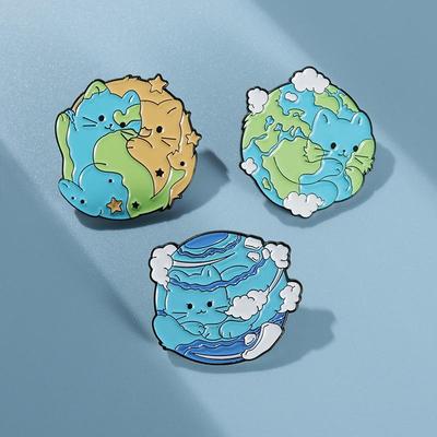 Creative Cartoon Cat Planet Brooch - Fluffy Cat Fur Metal Badge for Scarves