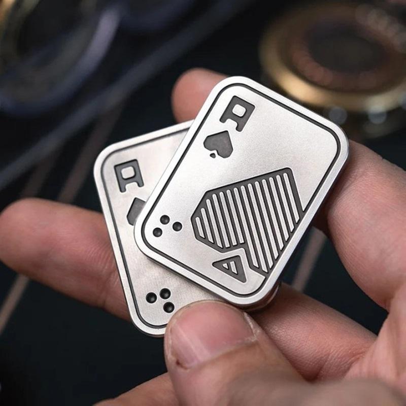 

Aa Kk Metal Poker Push Card Toys Novelt Fidgeting Toys Spinning Top Relaxation Interest Workspace Stress Ease Birthday Gift