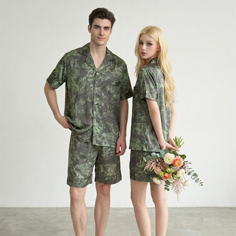 Simulation silk couple pajamas set men's and women's summer short-sleeved shorts home loose ice silk loungewear