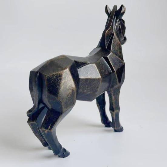 Abstract Carving Horse Figurine Modern Statue Animal Sculpture Home Office Artistic Horse Resin Desktop Decoration