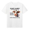 Kuh Ich bin nicht tollpatschig Der Boden hasst mich einfach Der Tisch T-Shirt
