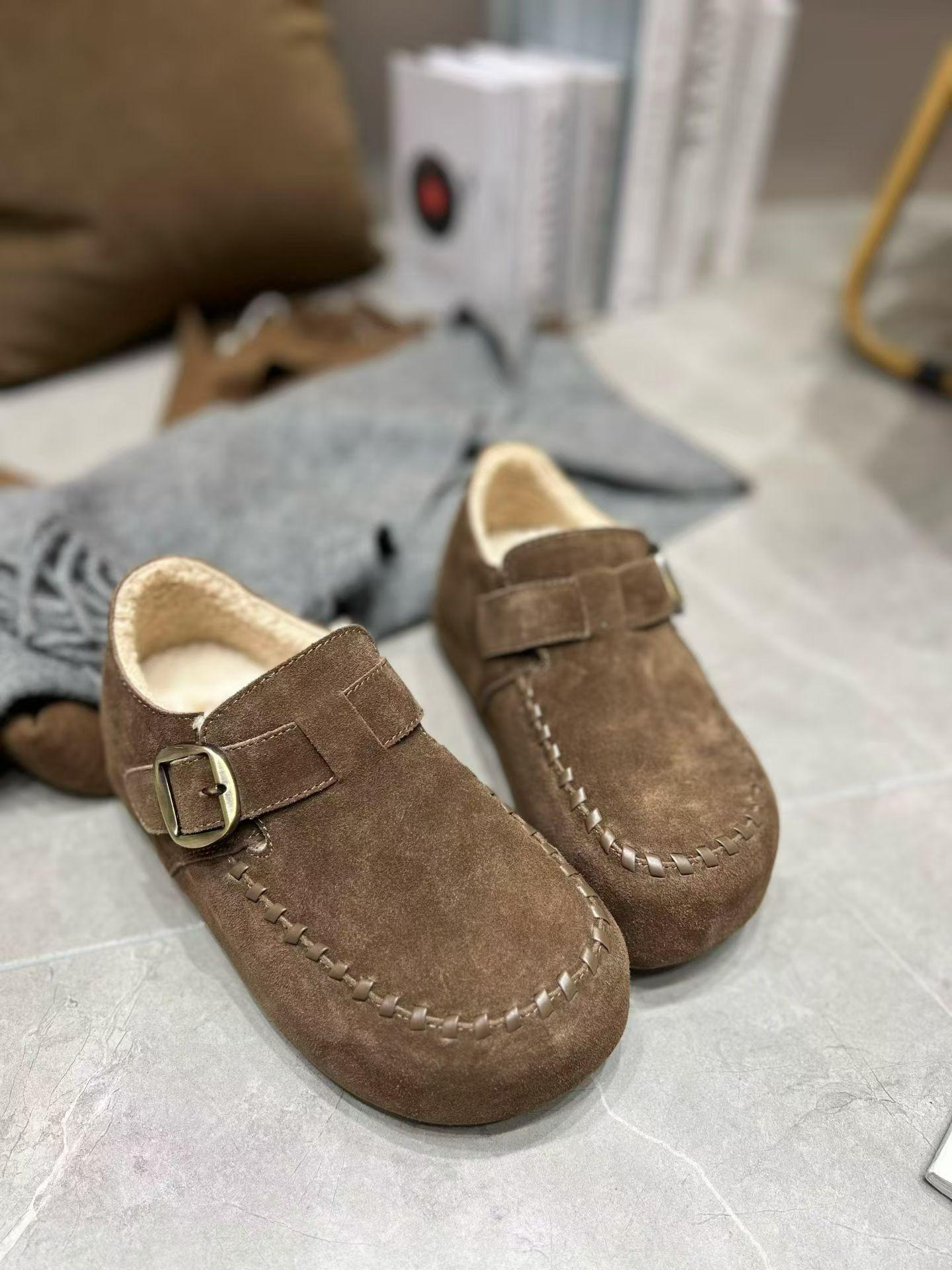 

Ba Bao show 2025 winter new leather women s shoes fashion flat-bottomed round Martin boots velvet warm snow boots tide 35