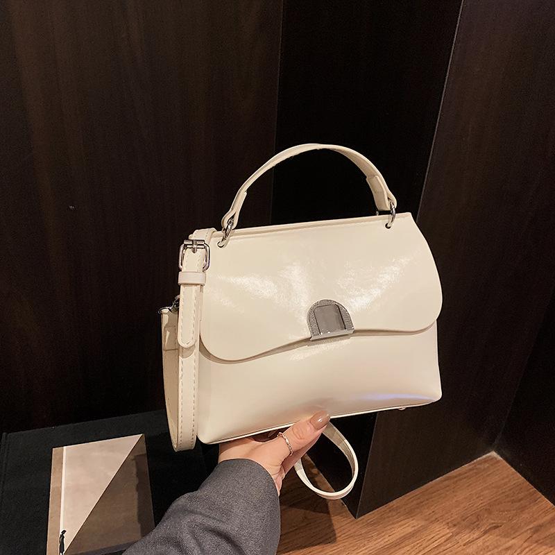 Premium textured bag women's 2025 new fashion versatile messenger bag spring and summer popular portable small square bag