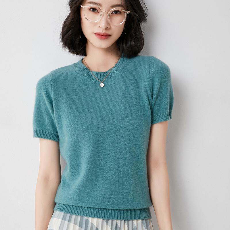 Women's Spring-Summer Knitwear: Round Neck Short Sleeve Pullover Sweater