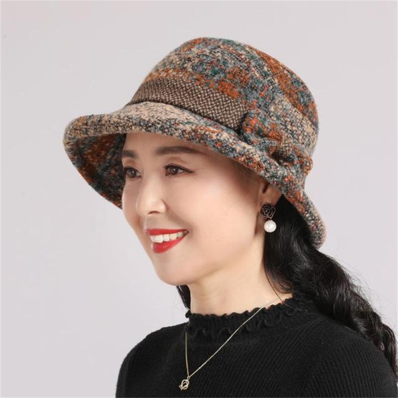Middle-aged and elderly woolen hats, women's autumn and winter fashion versatile knitted basin hats, thickened versatile woolen hats, tide
