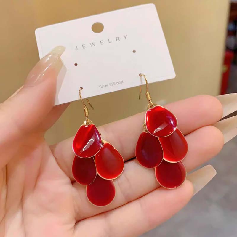 Exquisite Wine Red Petal Pendant Earrings for Women Girls Fashion Long Tassel Droplet Shaped Ear Hook Earrings Jewelry Gifts