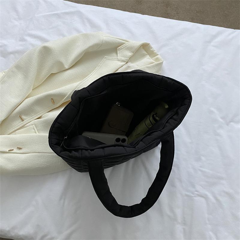 Large Capacity Solid Color Simple Versatile Women Single Shoulder Commuter Tote Bag