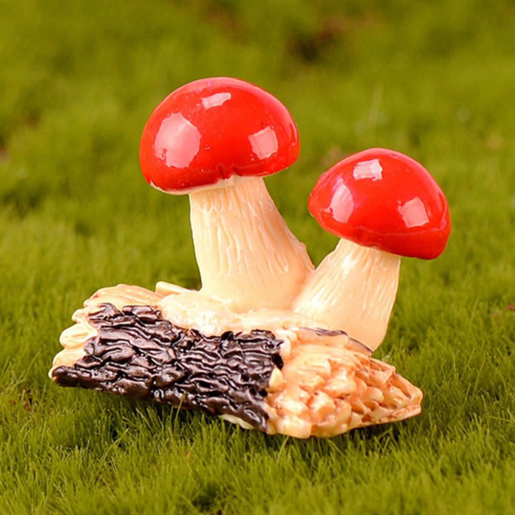 Mini Artificial Mushroom Figurine Resin Simulate Fake Mushroom Miniatures Fairy Garden Miniature Landscape Lawn Decorations