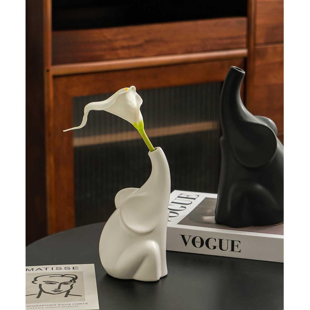 Nordic Modern Elephant Vase - Ceramic Ornament for Living Room, Sideboard, or Entrance Hall Display. A Perfect Housewarming Gift.
