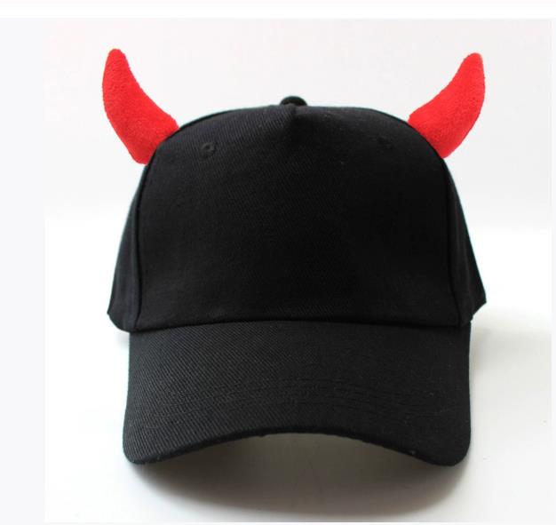 YIRAN Dayang hat Hoed Heren Gehoornde Duivel Oorwarmers Lente Herfst Mode Baseballpet Dames Outdoor Mode Zomerpet Zon Adjustable