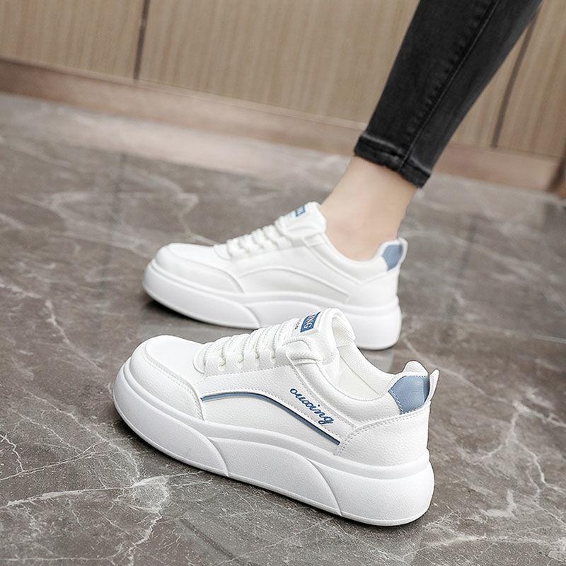 Board Shoes Women's 2025 Spring New Thick-soled Stepping On Shit Soft Leather with Skirt Versatile Super Fire Casual Little White Sports Shoes