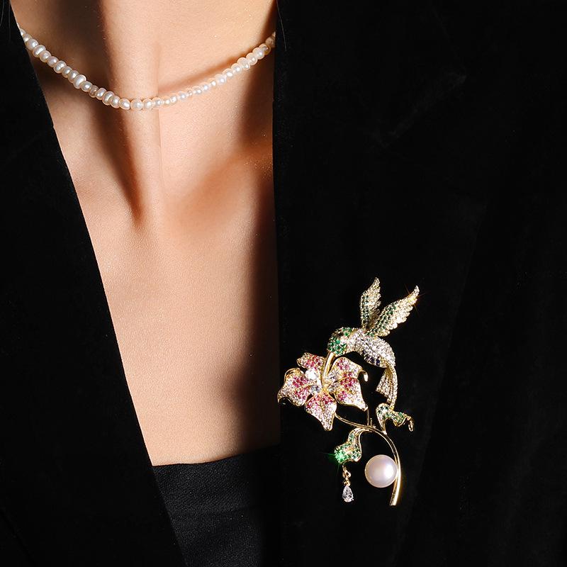 Bo Xin Yun Bird Brooch with Zircon, Freshwater Pearl, Agate, and Flower Design