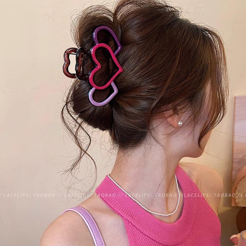 

Hollowed-out Heart-shaped Hairpin At The Back of The Head A Shark Bun Hair Accessory фіолетовий