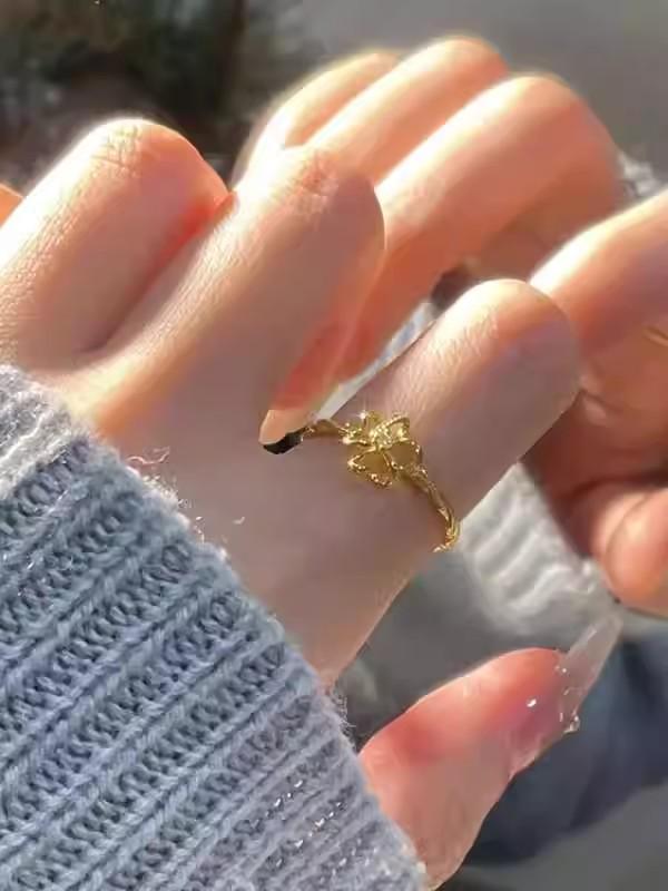2025 High-End Floral Diamond-Studded Ring: Luxurious Light Style Accessory