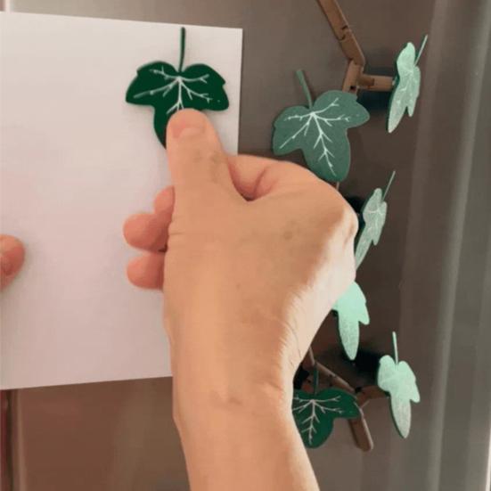 1 Set Climbing Ivy Refrigerator Magnet with Articulating Stems 3D Butterfly Simulated Vine Leaf Plants Fridge Magnet Kitchen Locker Decoration