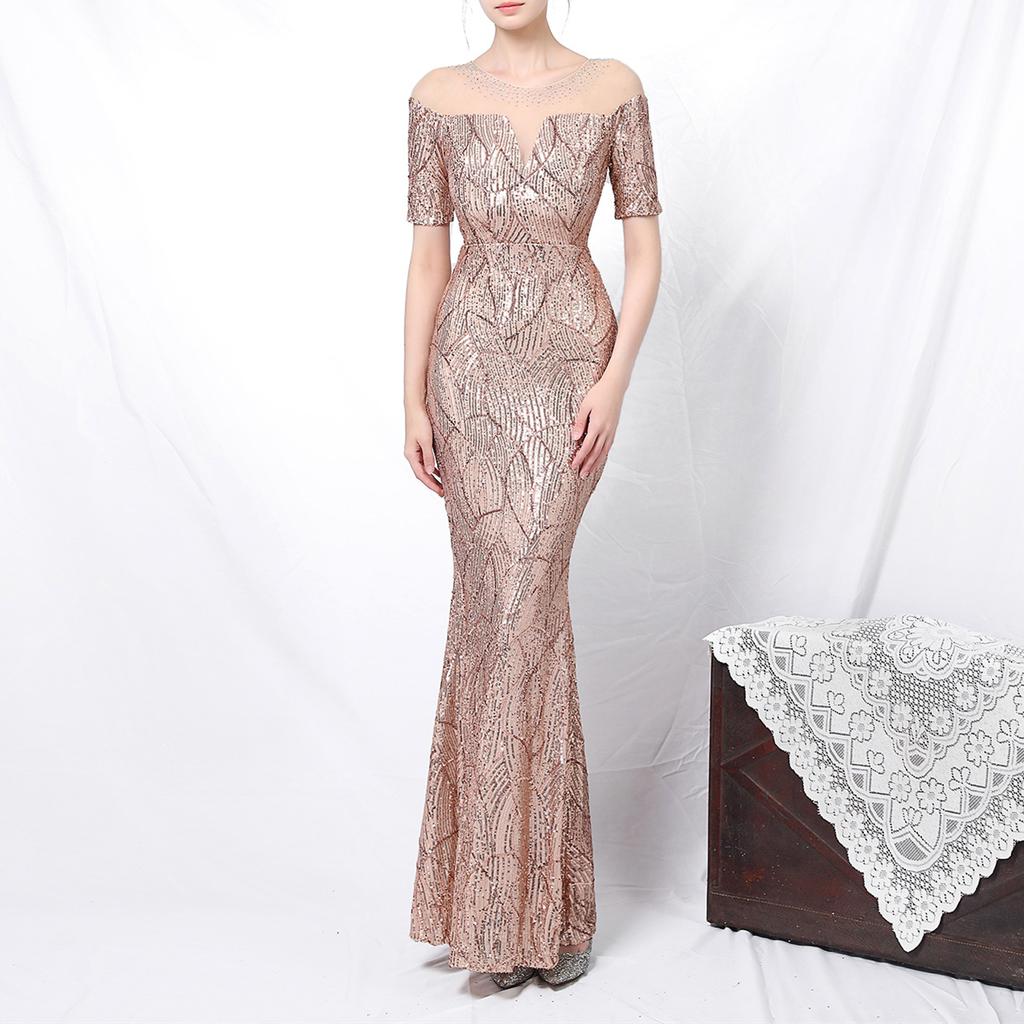 Жатын бөлмеде әйеліммен порно секс көру Жасырын камерада әйел мастурбациясының нақты порно видеоларын қараңыз.