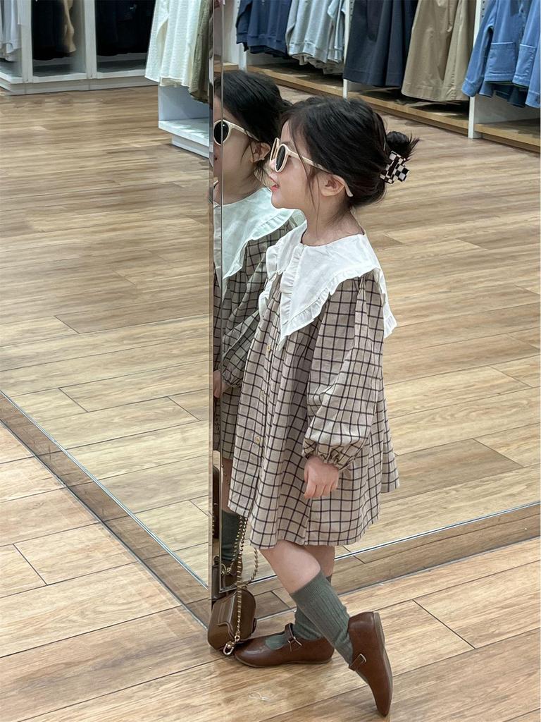 Jesień 2024 Sukienka dla dziewczynek w stylu koreańskim z literackim spiczastym kołnierzykiem