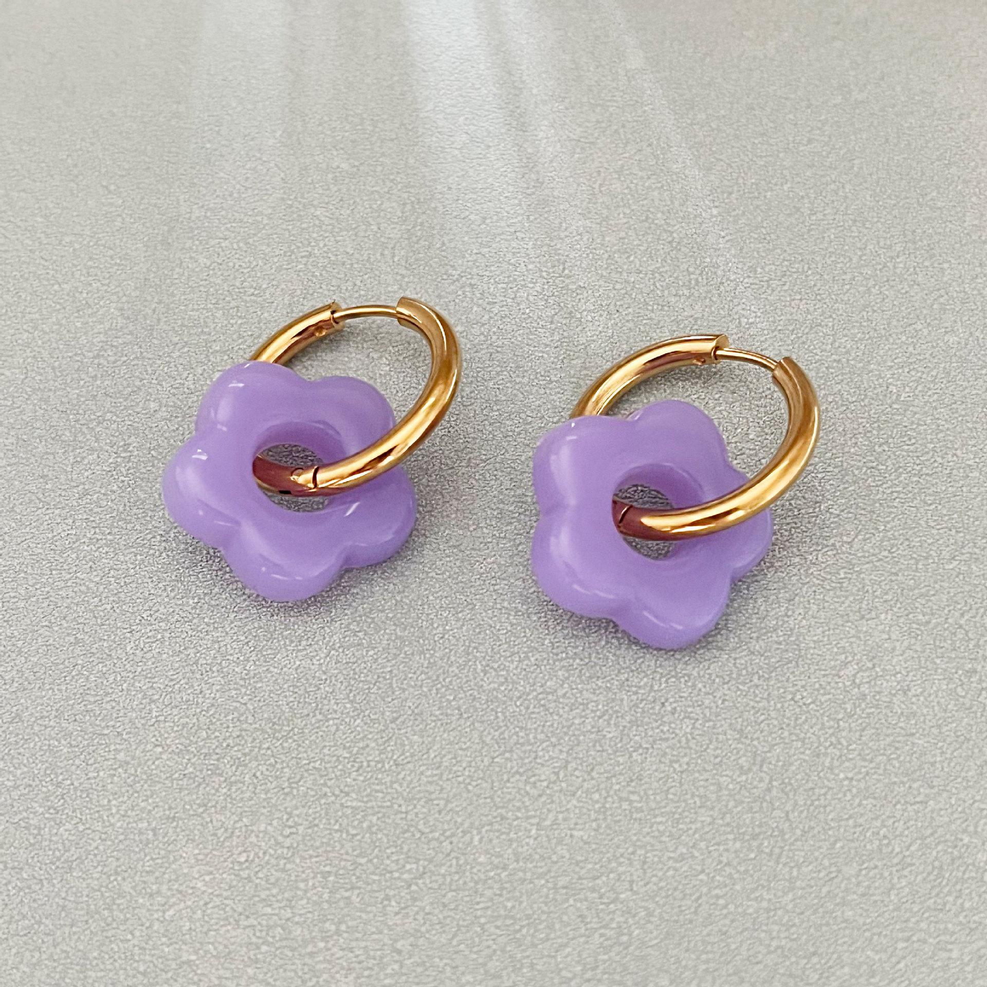 

Серьги-капли из смолы с цветами, круглые, из нержавеющей стали, серьги-кольца с застежкой-клипсой для женщин, ювелирный подарок фиолетовый