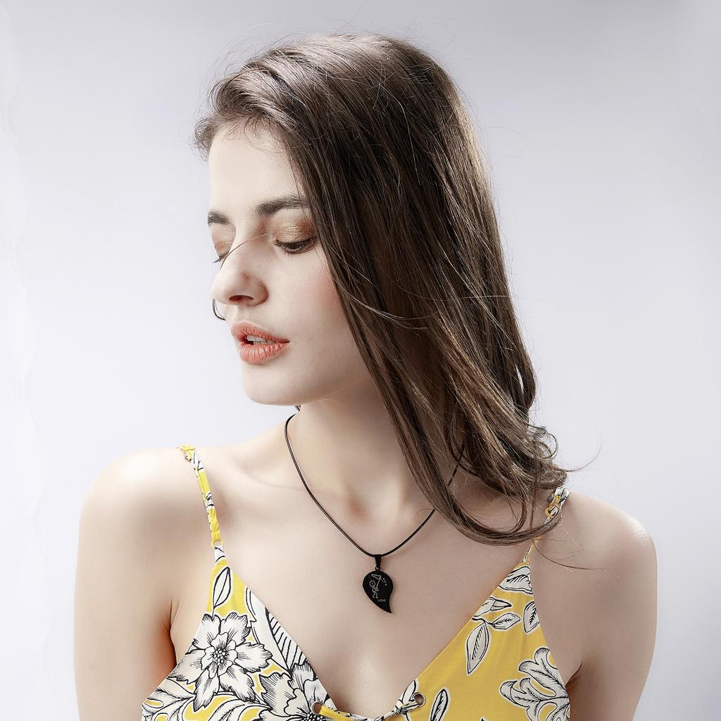 Párové šperky Náhrdelníky se zlomeným srdcem Černý párový náhrdelník Nerezová ocel Gravírované přívěsky Miluji tě Náhrdelník Valentýn