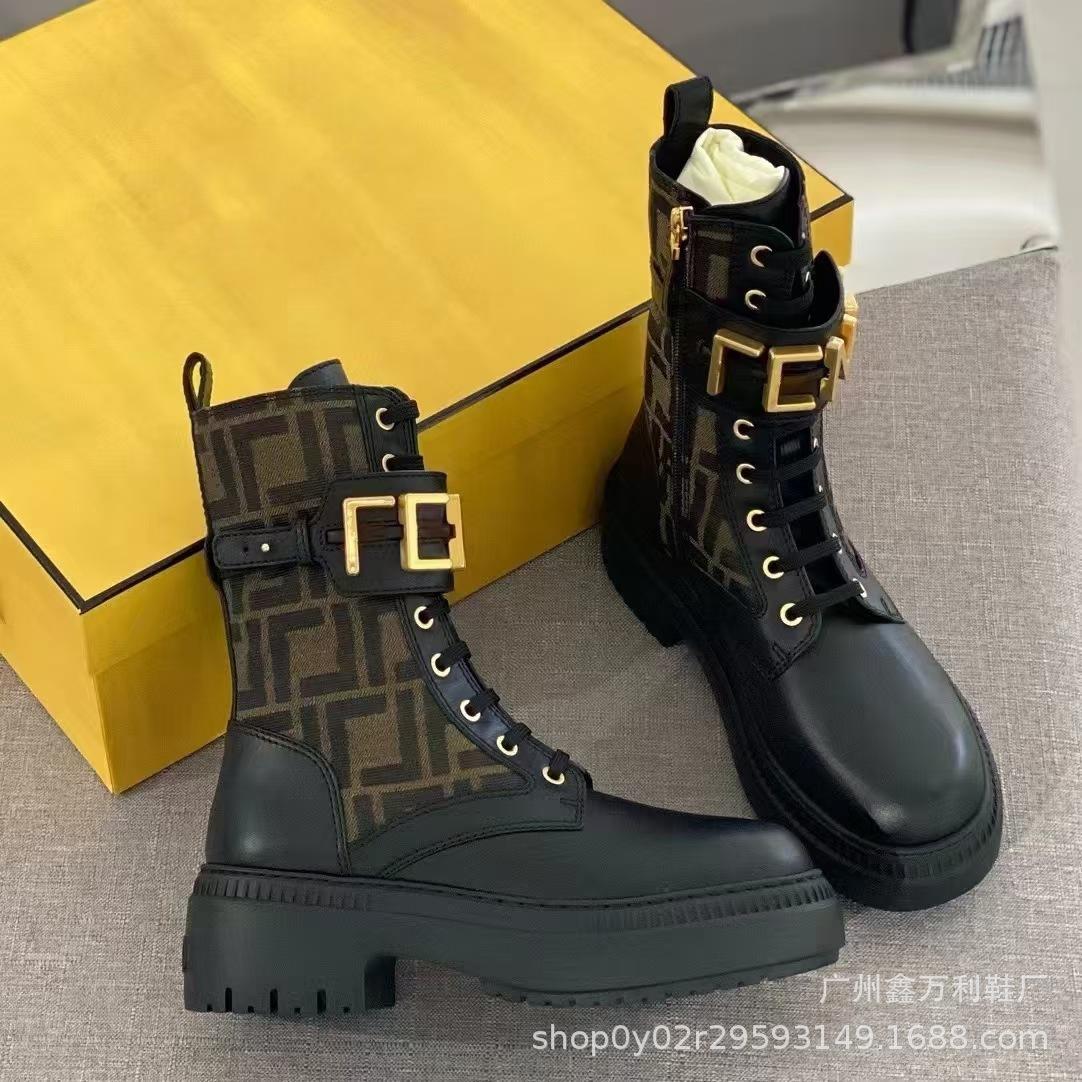

2025 autumn new F metal letter thin strap muffin platform locomotive boots ins trendy temperament Martin boots 40 коричневий