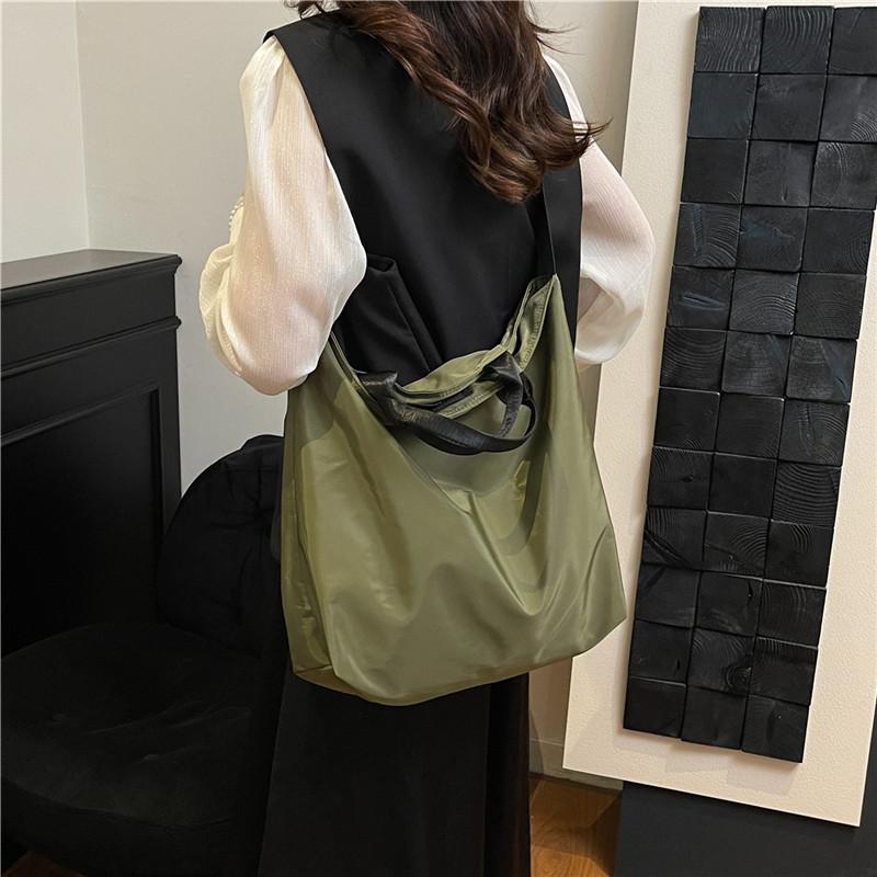 2025 Summer New Cloth Bag Commute To Work Large Capacity Fashion Leisure Trend Shoulder Bag Lazy Wind Tote Bag