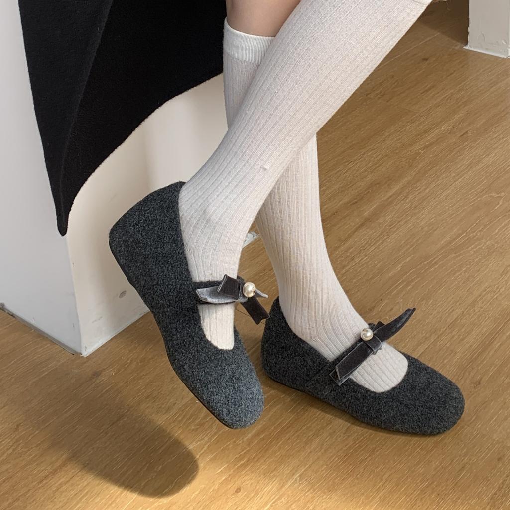 French Small Fragrant Mary Jane Shoes 2025 Velvet Warm Round Head Shallow Mouth with Skirt Knot Pearl Evening Shoes