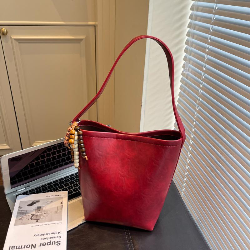 Premium Sense Niche Bag Women's Autumn and Winter 2025 New Retro Versatile Shoulder Messenger Bag Casual and Explosive Bucket Bag