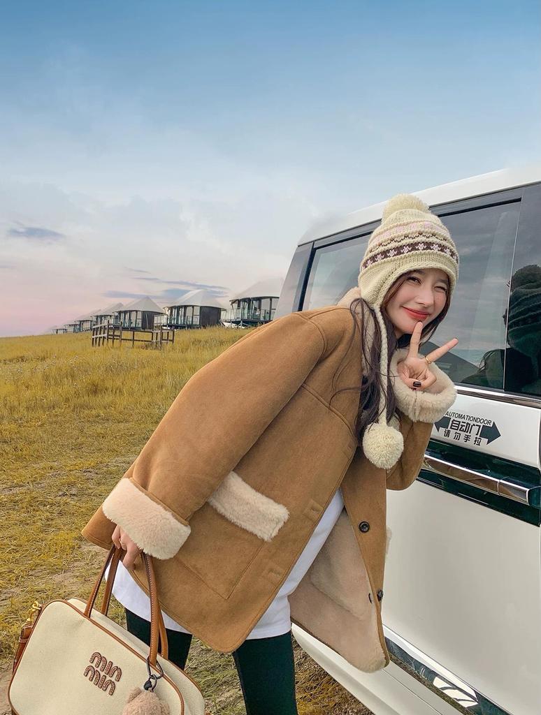 Korean Style Double-Sided Suede Jacket - Women's Winter 2026 Thick Lambswool and Leather Top