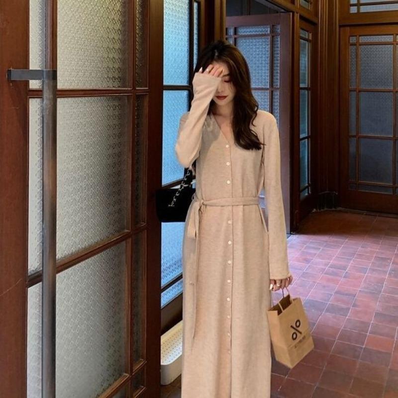 

Sweater long skirt high-end light luxury celebrity with coat knitted dress women s new autumn and winter models S абрикосовый