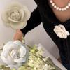 High-Fashion Große Blumenanstecker, Stoff Kamelien Schalspange, Broschen für Damen für Mantel-Outfits und Stilvolle Accessoires.