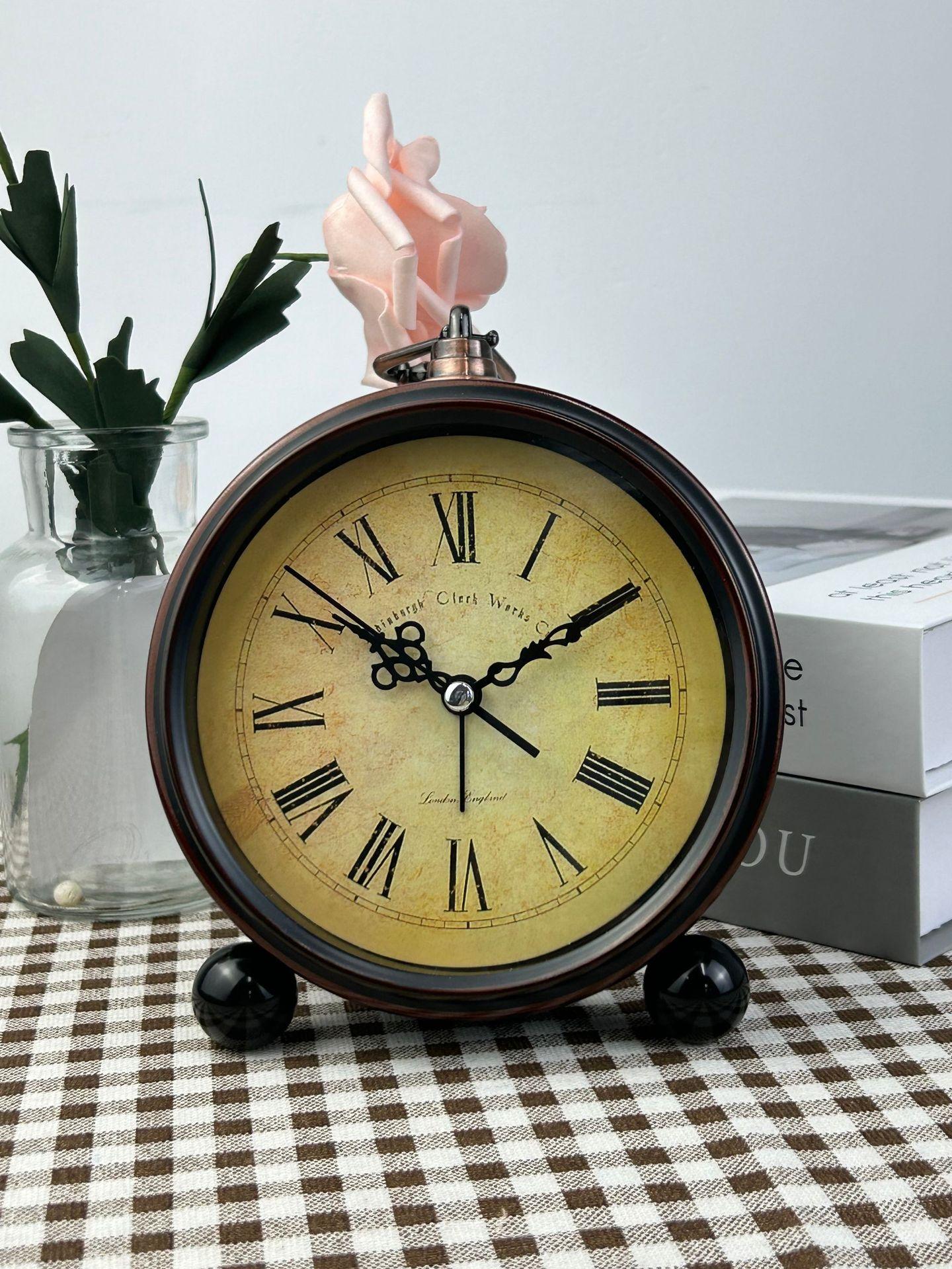 

Ретро креативные часы скандинавский минималистский будильник бесшумные настольные часы