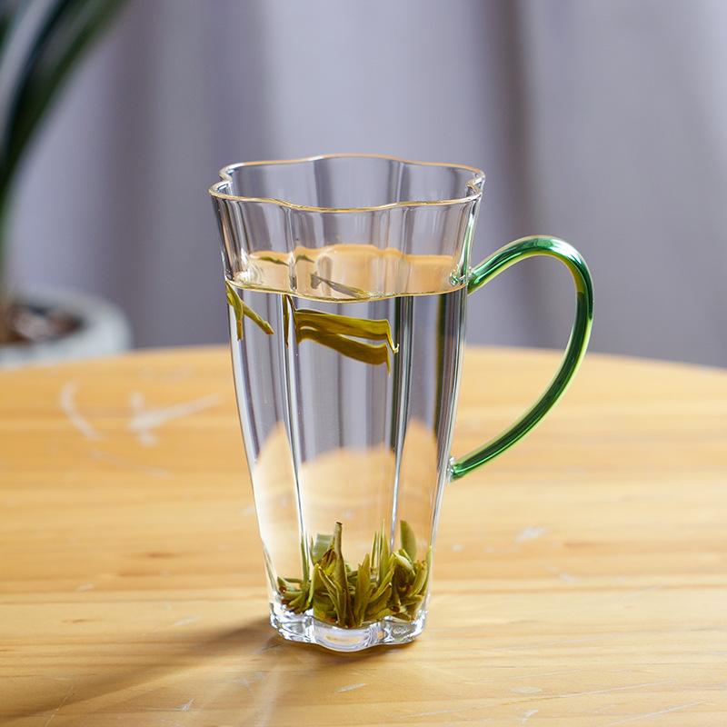 Petal-shaped Glass Tea Cup with Handle for Home Use Transparent Tea Brewing Large Capacity Heat-resistant Cup 201-300ml