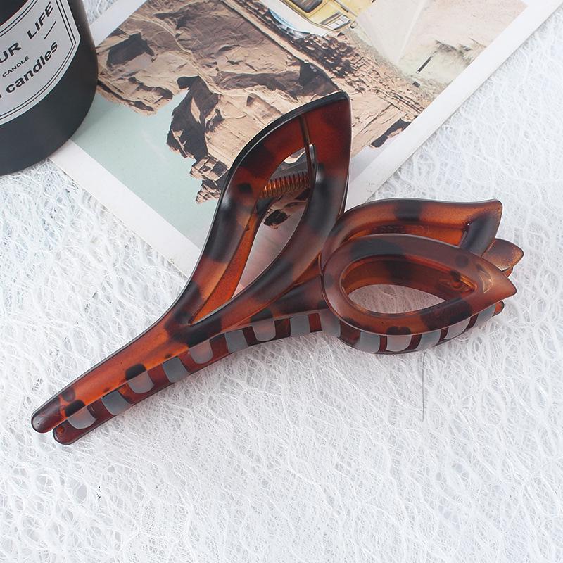 Tulip Frosted Tortoiseshell Hair Clip: Elegant Autumn Hair Accessory for Women