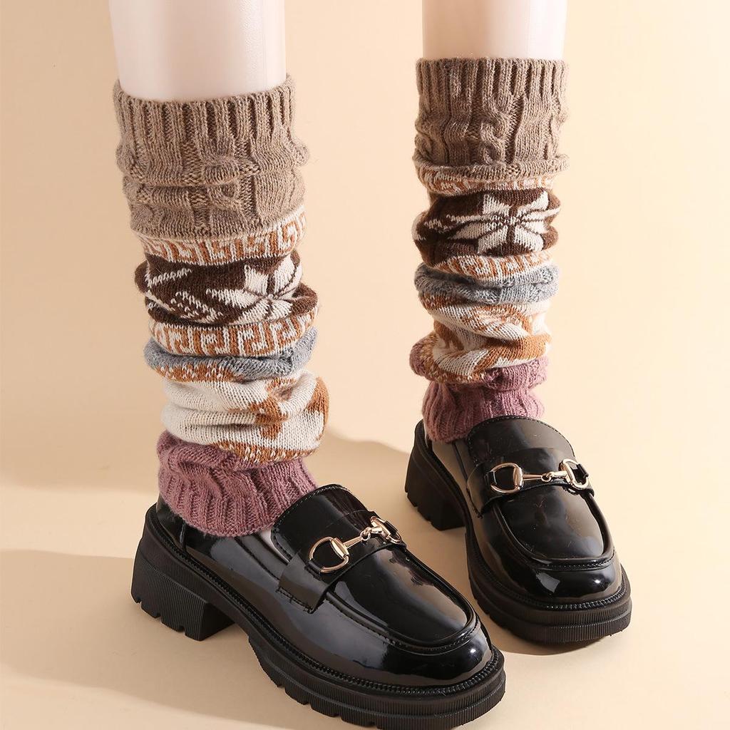 Reindeer Snowflake Knit Leg Warmers: Cozy Wool Knee Pads & Scrunch Socks for Autumn/Winter