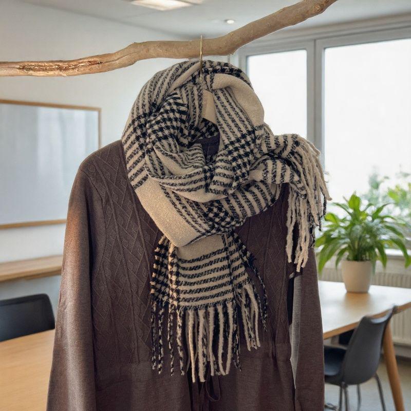 Blue Plaid Tassel Scarf: Versatile Warm Neck Warmer for Women & Couples - Autumn/Winter 2025