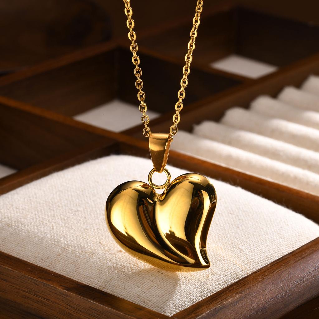 Stainless Steel Jewelry Romantic Heart Pendants Necklace For Women 18K Gold Color Mom Girlfriend Valentine's Day Gift