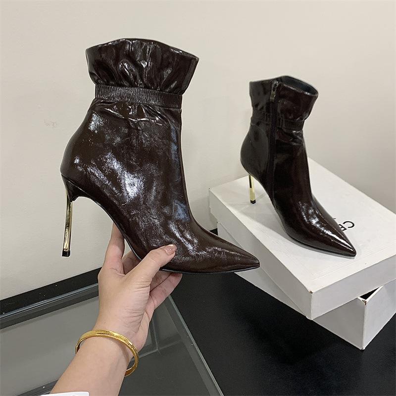 

Rich and wrinkled fashion boots temperament pointed metal stiletto short boots autumn and winter high-end side zipper boots 39 коричневий