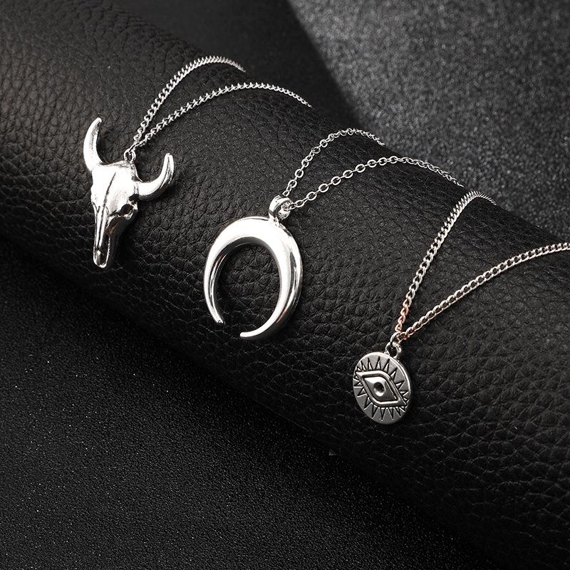 Stylish Simple Alloy Bull's Head Geometric Disc Eye Horn Multi-layer Necklace