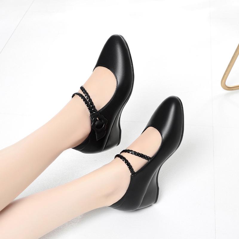 Women's Soft Sole Wedge Heel Cheongsam Shoes - Comfortable Leather for Middle-Aged & Elderly