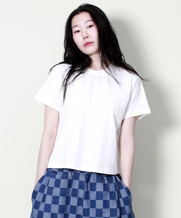 Deumakeu Plain Semi-Crop Short Sleeve T-Shirt Ivory