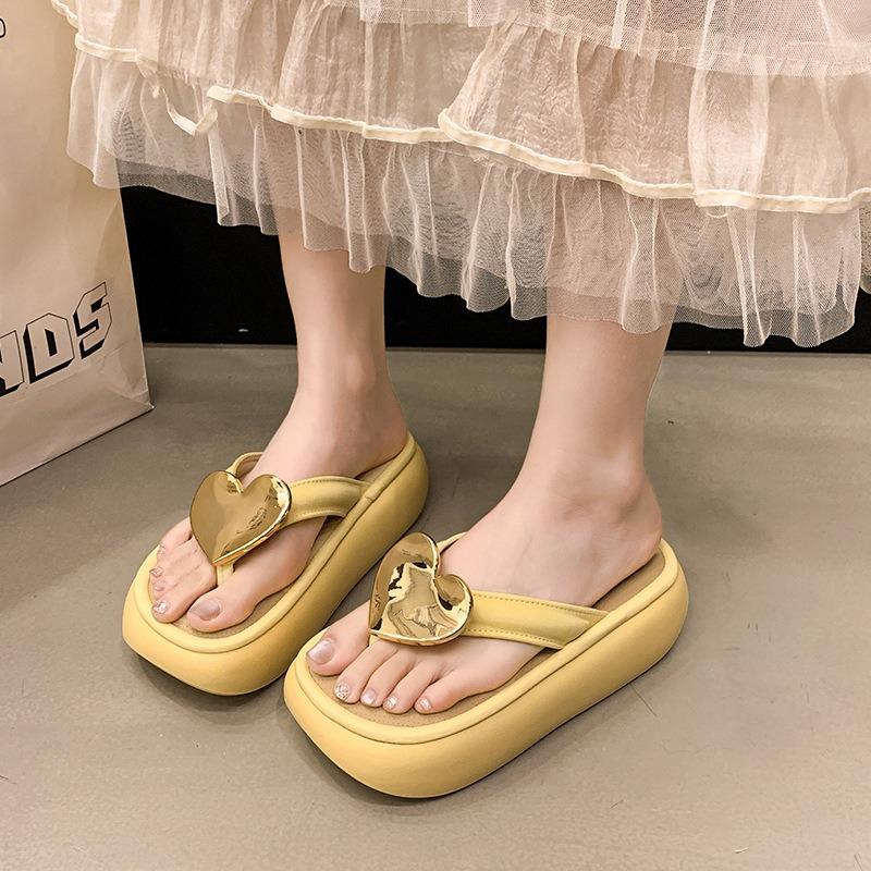 Love retro casual thick-soled flip-flops women's summer wear new sandals