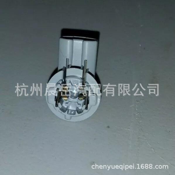 

Патрон лампы заднего фонаря Lexus & Toyota Camry 90075-99005, 81755-03010 Lexus, Toyota Camry, Corolla, Prius, Yaris