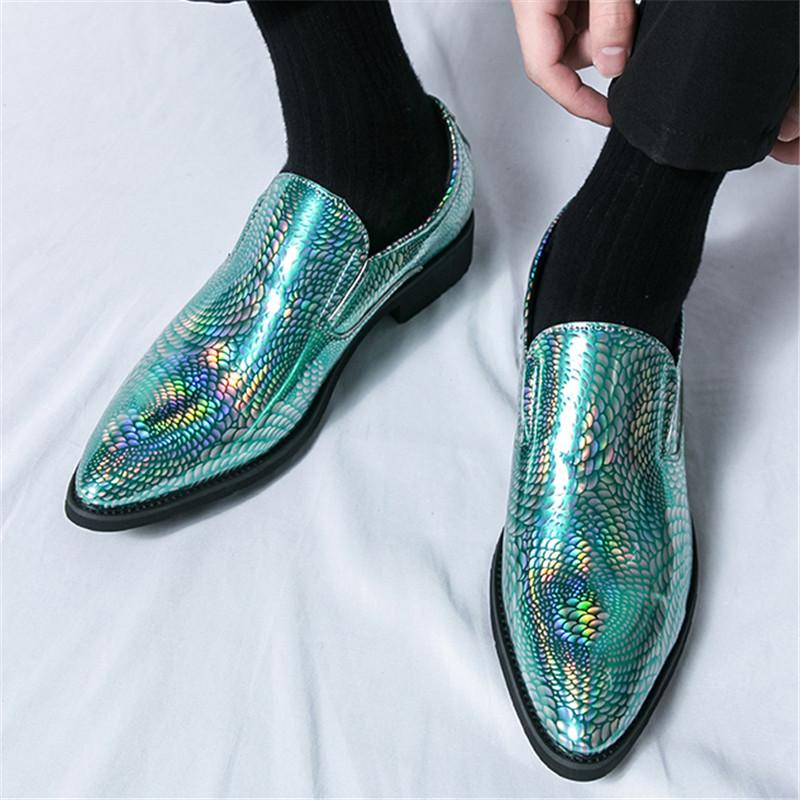 Britain Retro Men Pointed Glossy Patent Leather Shoes Casual Penny Loafers Formal Dress Footwear Sapatos Tenis Masculino