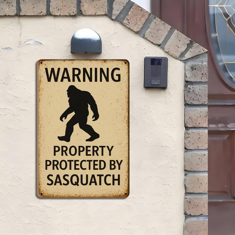 1pc Sasquatch Protection Warning 8x12 Inch Aluminum Sign - Mythical Theme Wall Decor for Home, Yard, and Outdoor Spaces
